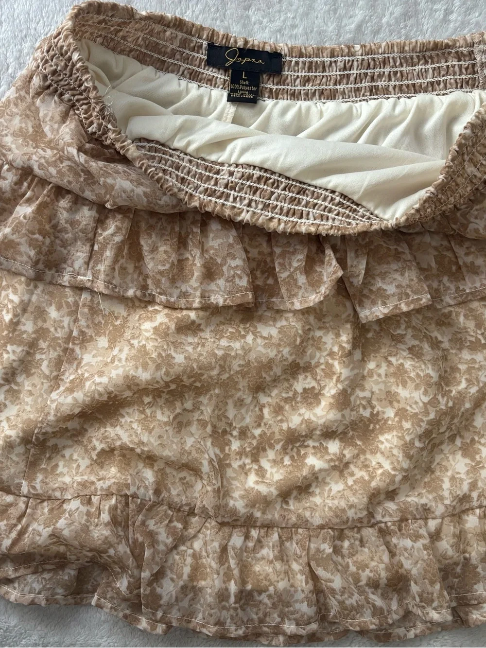 Beige Floral Ruffle Set - Picture 4 of 4